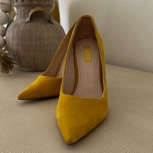 Yellow heels